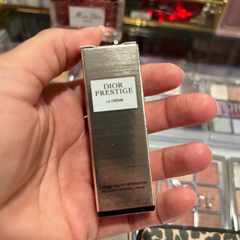 Dior Prestige La Crème in Elegant Gold Packaging 5 ml NET WT. 0.17 OZ